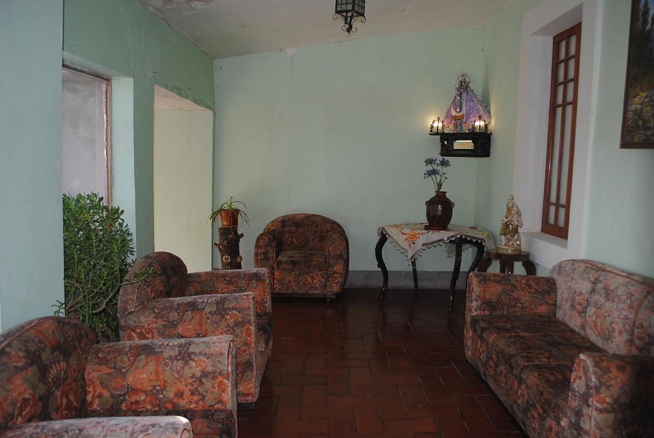 Hostal La Chacarilla Copacabana  Luaran gambar